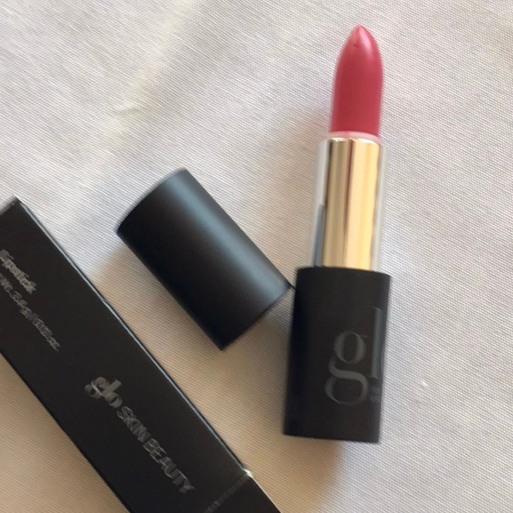 New Glo Skin Beauty Lipstick PARASOL
3.4g/ 0.12oz. Made in USA